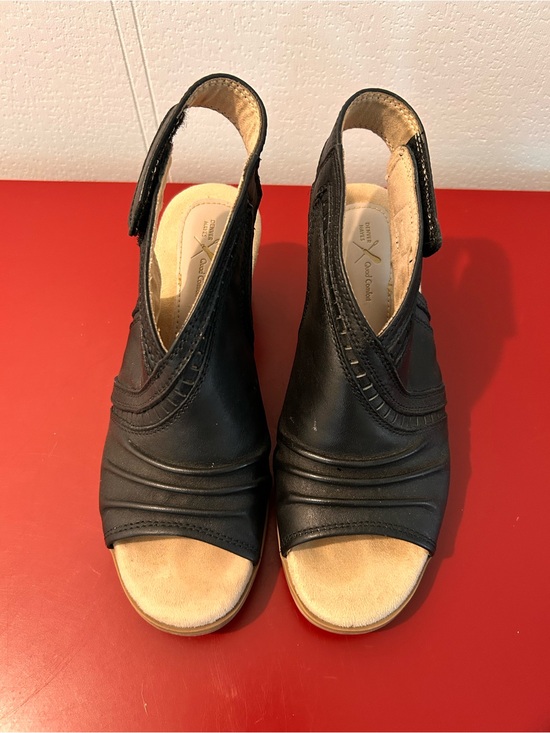 Denver Hayes Shoes - Denver Hayes Size 7 Black Leather Open-Toe Slingback Mules/Sandals